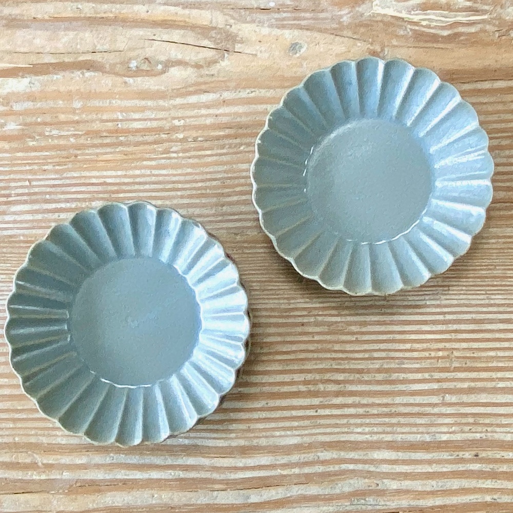 SET OF 3 Marumitsu Poterie Green Barbarie Plates